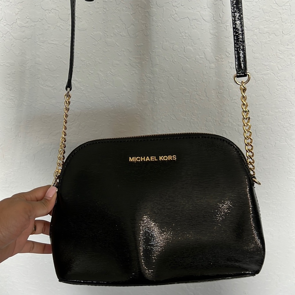 Michael Kors Black Crossbody Bag. Clean condition!